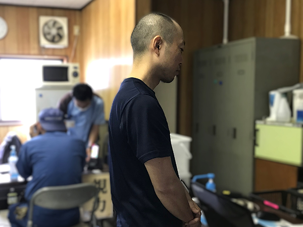 CNCアンギュラー型円筒研削盤を設置しました
