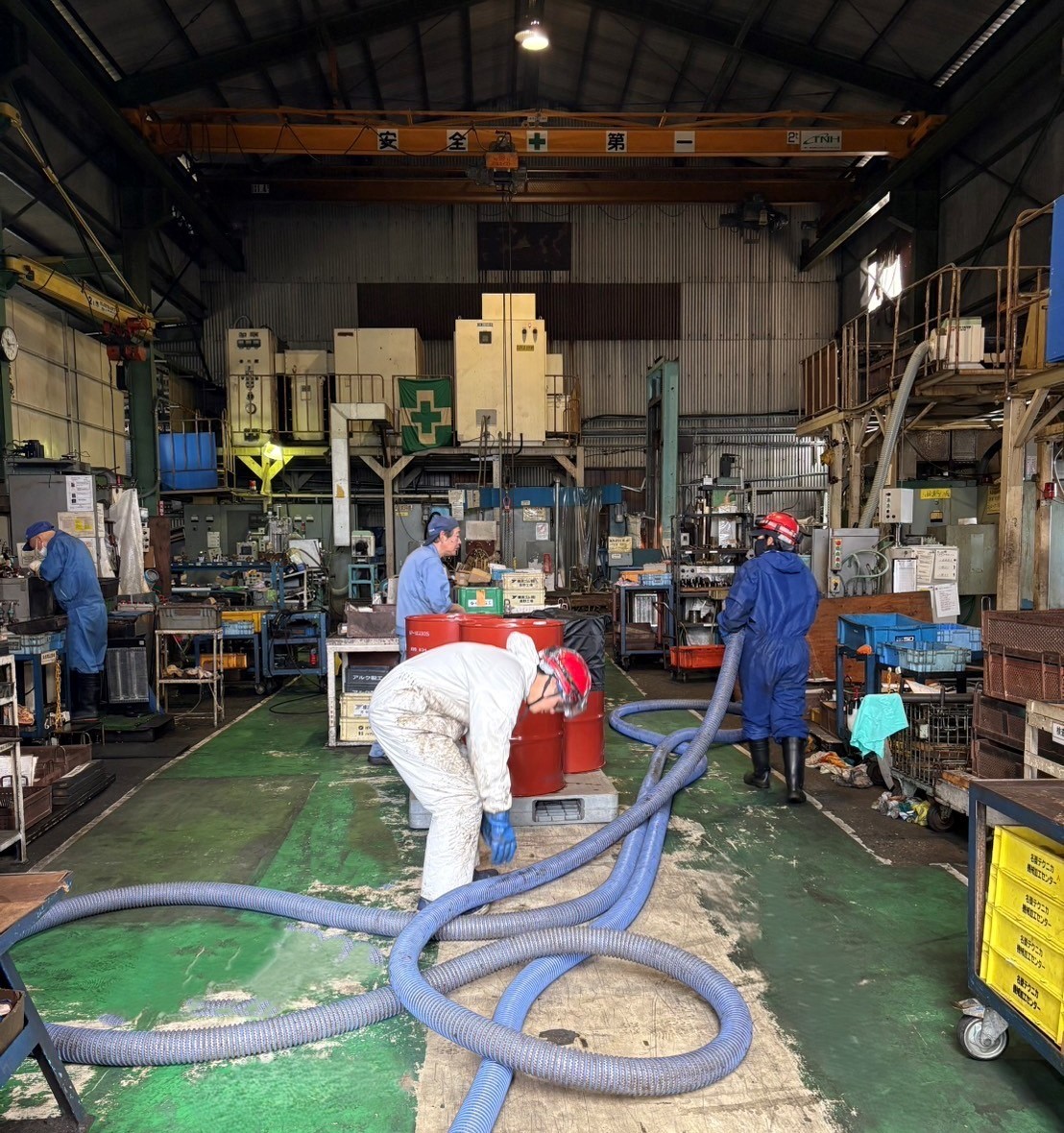 品質第一、水の入れ替え作業